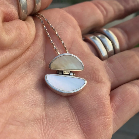 Sterling and Pearl double crescent pendant necklace - Picture 7 of 8